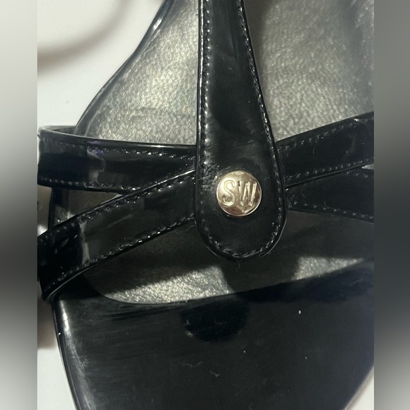 Stuart Weitzman Black Strappy Patent Leather Sandals Heels, Sz 7M - Picture 10 of 12